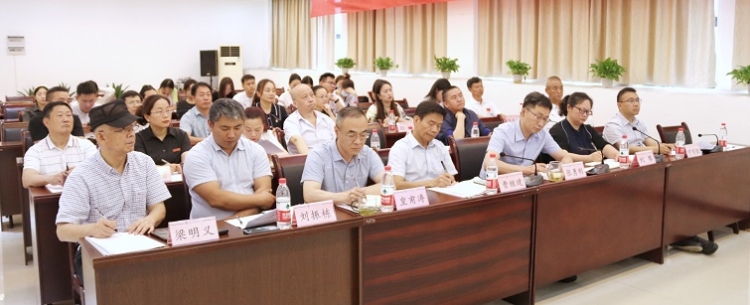 Qhiv_1687755340799058288.jpg 出席领导.jpg