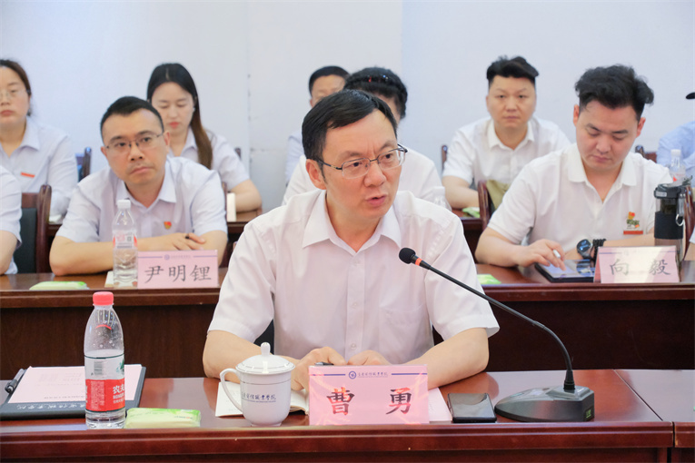 igzI_1745341814503088461.jpg 5384987592.jpg