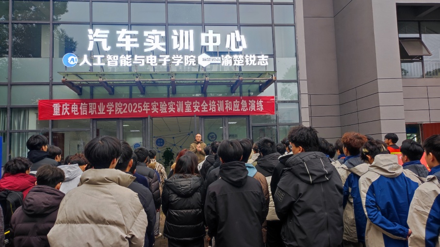 uaFN_1766559919585069994.jpg 7.jpg