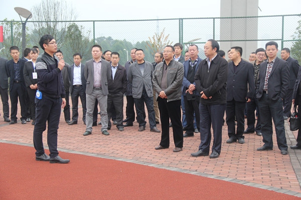 1447925377298049474.jpg 1.jpg